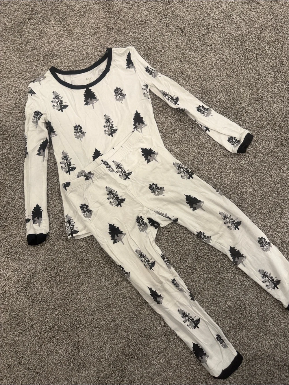 Kyte Baby long sleeve pajamas